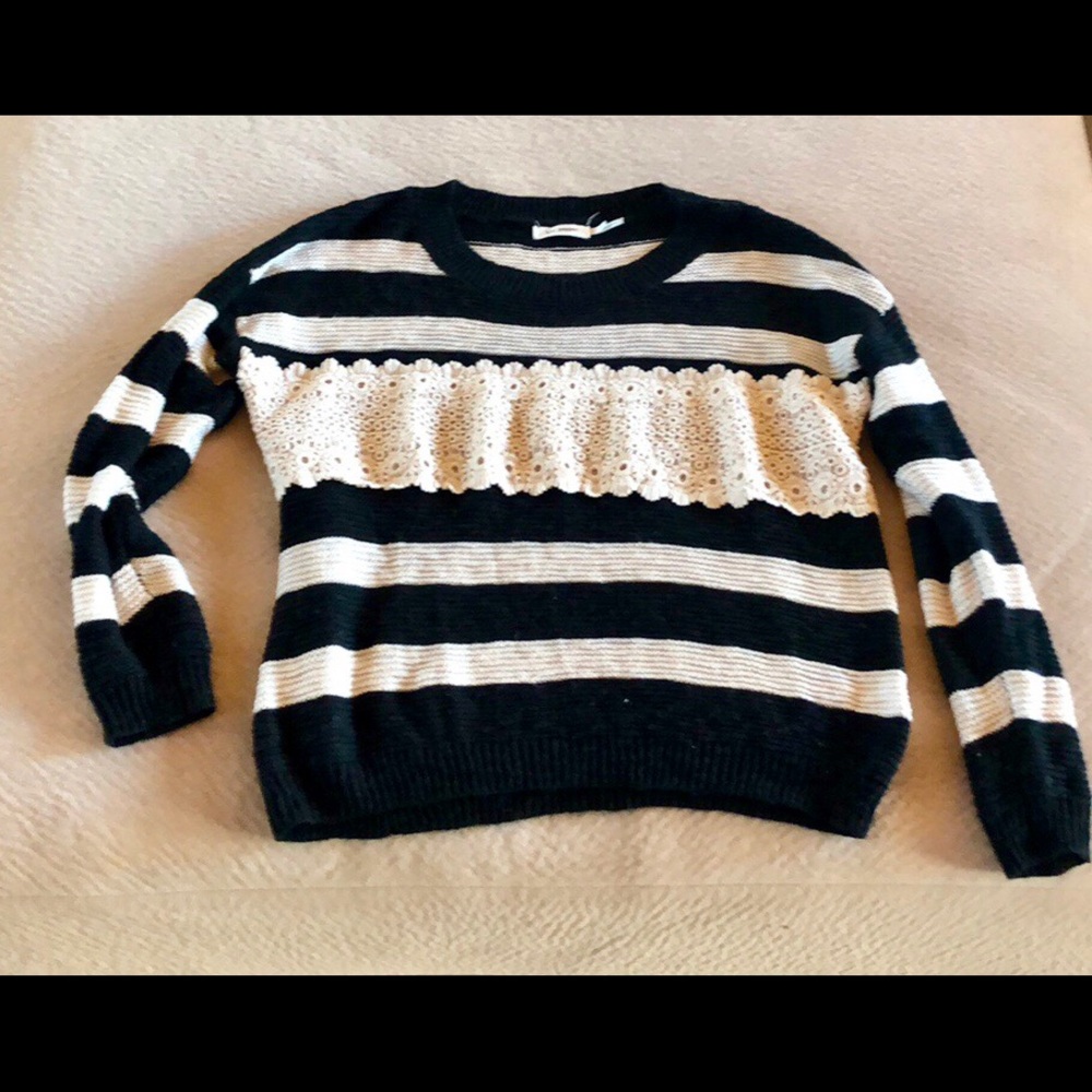 Blu Pepper sweater